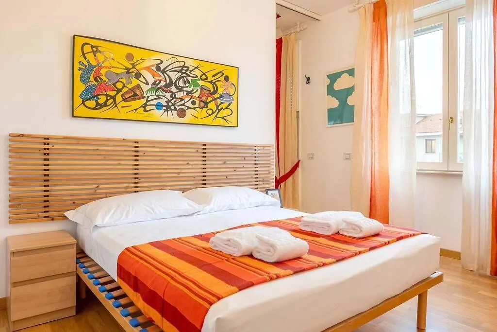 Guest Planet - Grazioso Bilocale Bande Nere M1 Apartment Milan