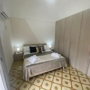 casa-arcangelo-modica-grande.sicilyhotelsitaly.net/